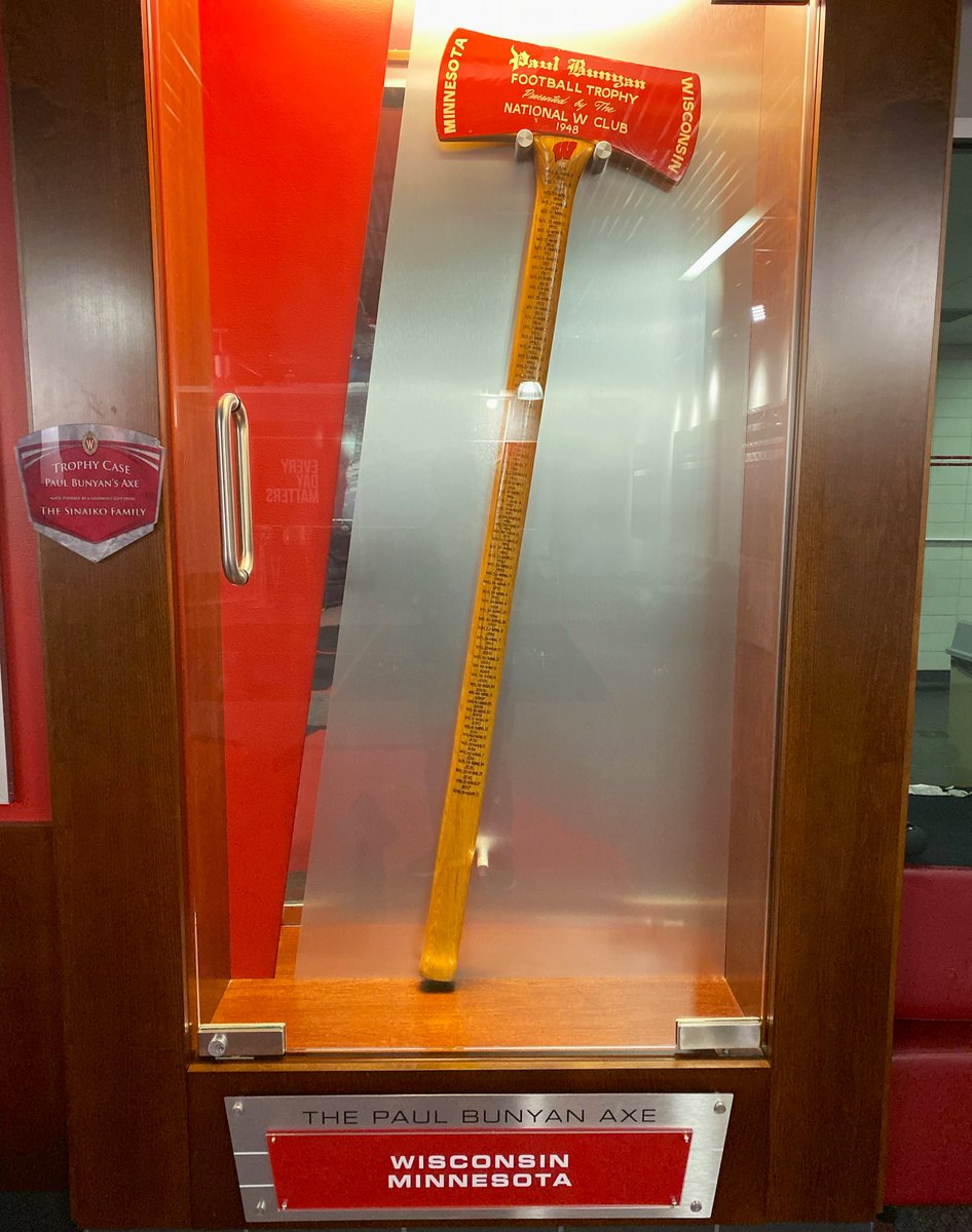 BadgerFootball's tweet photo. Honey, she’s home. https://t.co/iLbNFuYDsS