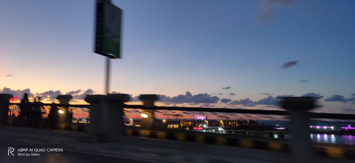 GillanYousry's tweet photo. Sometimes, you feel that life is going by too fast, and you are stuck between wind. You can't stop, and in the same time you can't keep up.
#gee_notes https://t.co/1ziFierURs