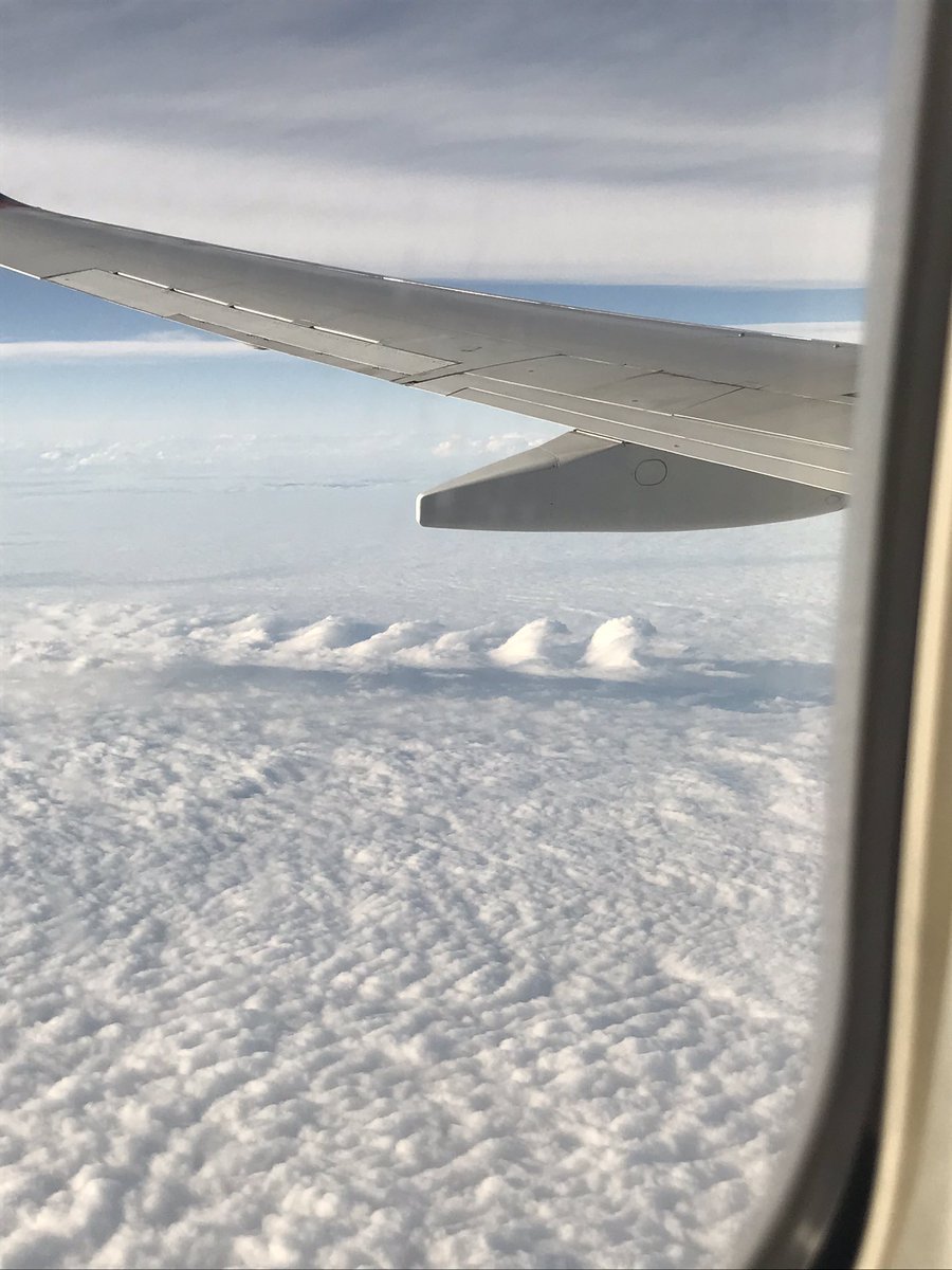 spann's tweet image. Check out these Kelvin Helmholtz waves as seen on a flight from BHM to BWI. #alwaysgetthewindowseat From @Go_Hamm89