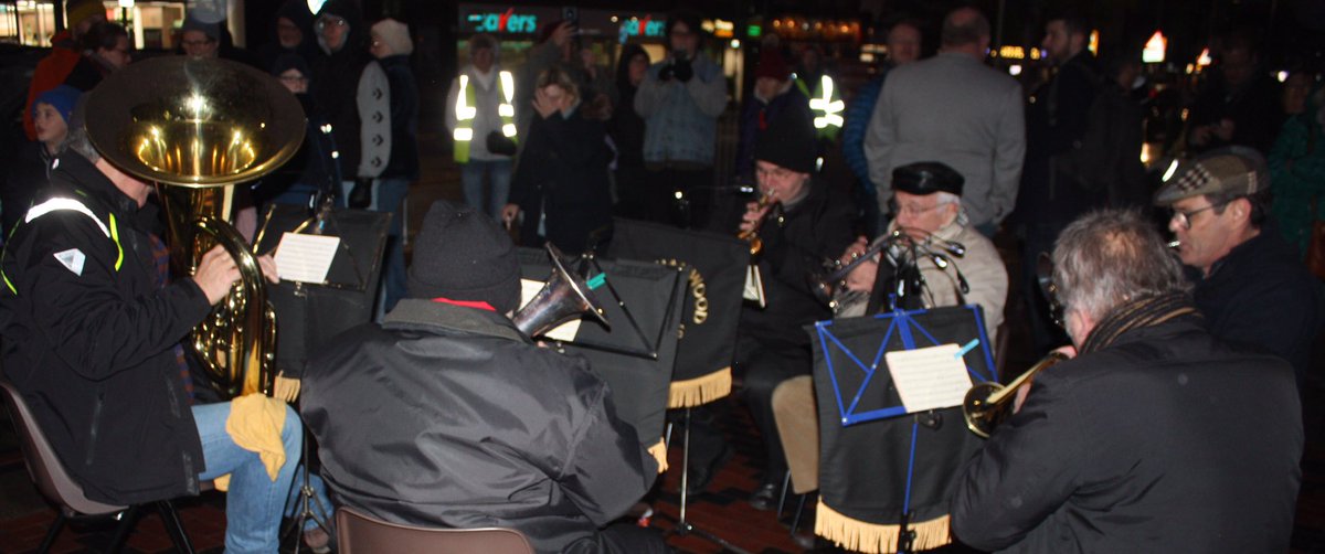 Sunday 1st December 2019: Borehamwood Brass perform ahead of EBTC Christmas lights switch on ceremony.