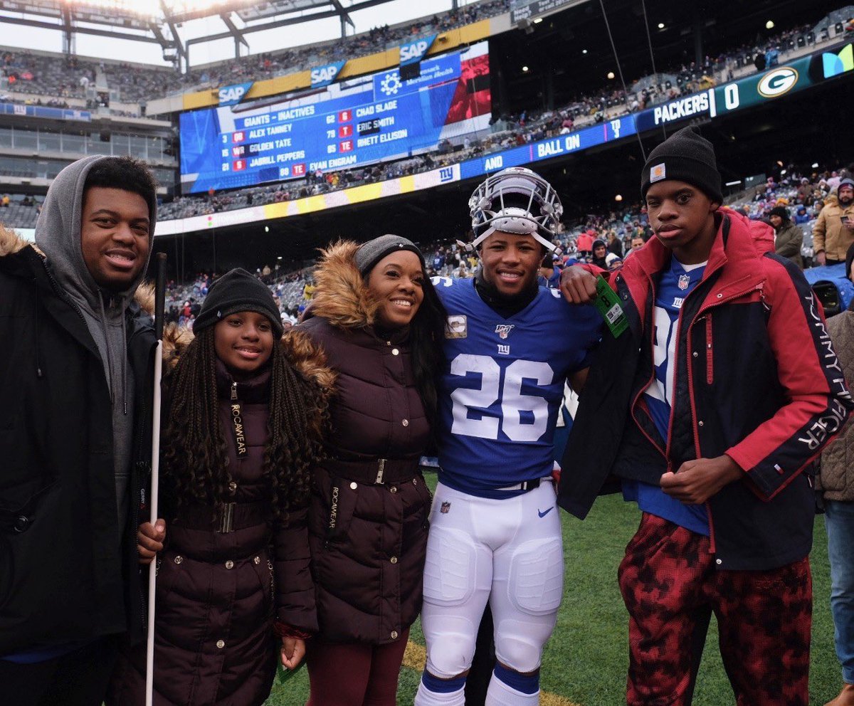 DisneyPlus's tweet image. The unstoppable Adonis of @Marvel’s #HeroProject and his family joined @saquon at today’s @Giants game! 🏈

Catch Adonis’ episode now on #DisneyPlus.