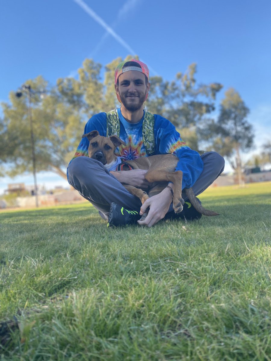 JayminZive's tweet photo. Poggo and I lookin fresh! #poggo #tripod https://t.co/9bGfuzlIDf