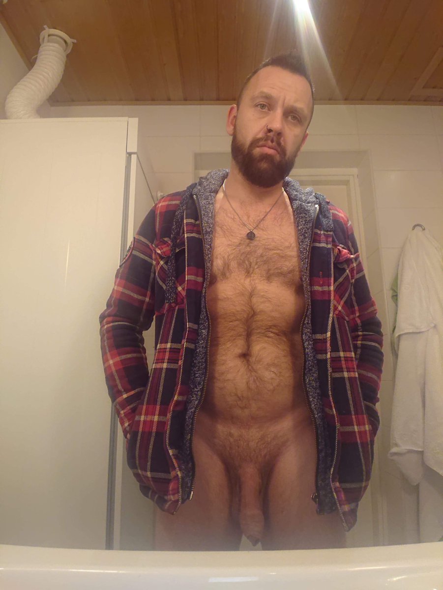 Theytravelling1's tweet photo. Long ass day. Did Fuck myself after this but video ticked up. If ya wanna see say and I’ll post aha https://t.co/hPXu7fwq2z https://t.co/E37v2q1xGC