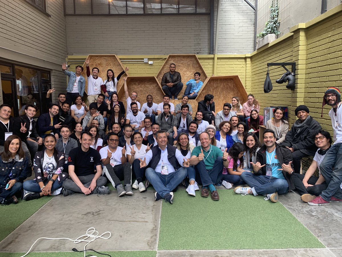 sikuaninet's tweet photo. Gracias a todos por participar en la Hackathรณn #IgniteCamp https://t.co/DJ8Rdx5NKK