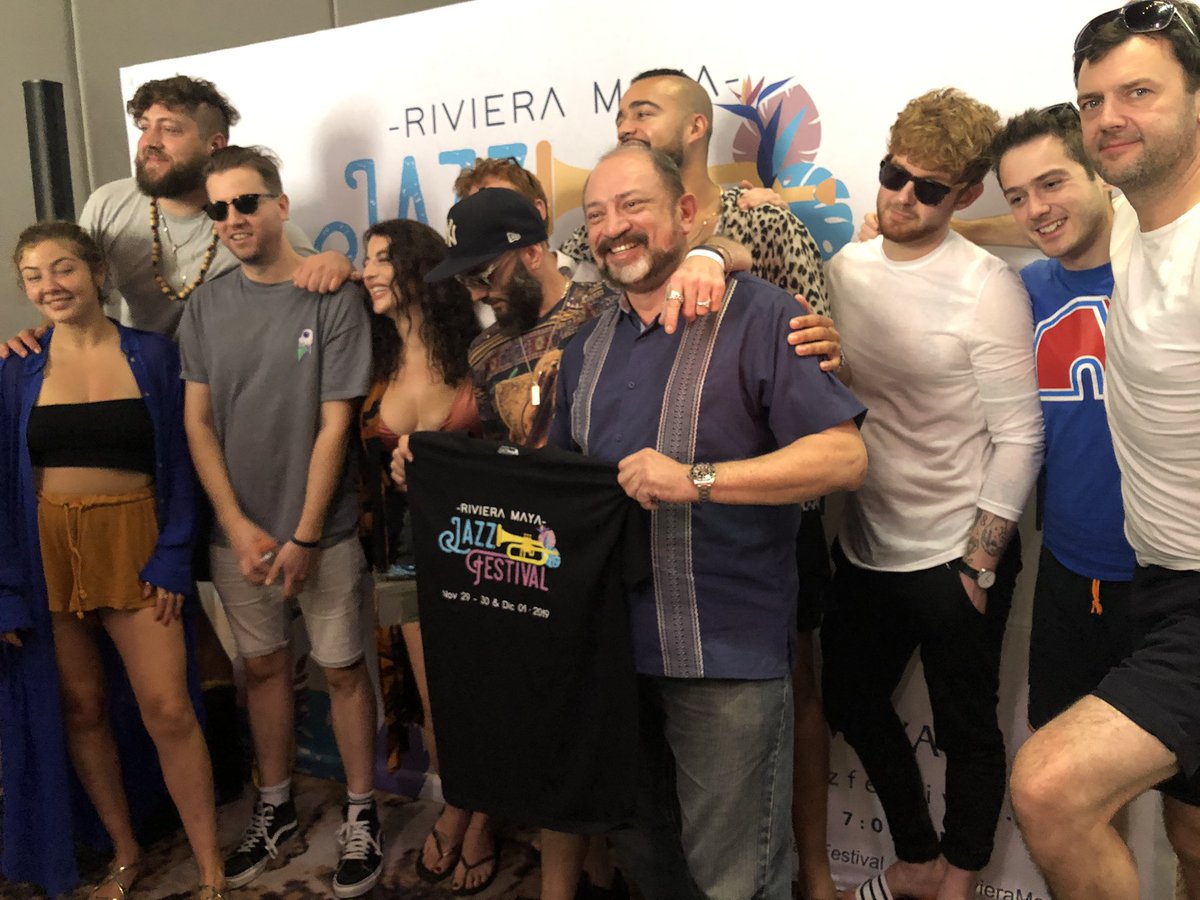 VERO_MIER's tweet photo. Todo listo con @The_PBUG que llenarán @MamitasBeach con funk @JazzRivieraMaya #RMJAZZ #JazzInParadise #TurismoQroo https://t.co/Mrhce3qBvd