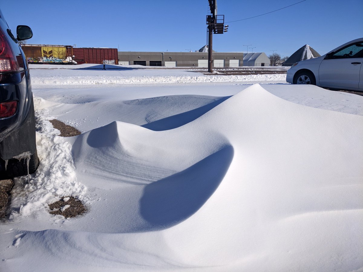 shailabhr's tweet photo. Post Blizzard #December1st #SundayMorning #snowstorm #snow #sunrise #sunnyday #blackhills #rapidcity #southdakota #calmweather #snowflake #parkinglot https://t.co/U77tzOs2JQ