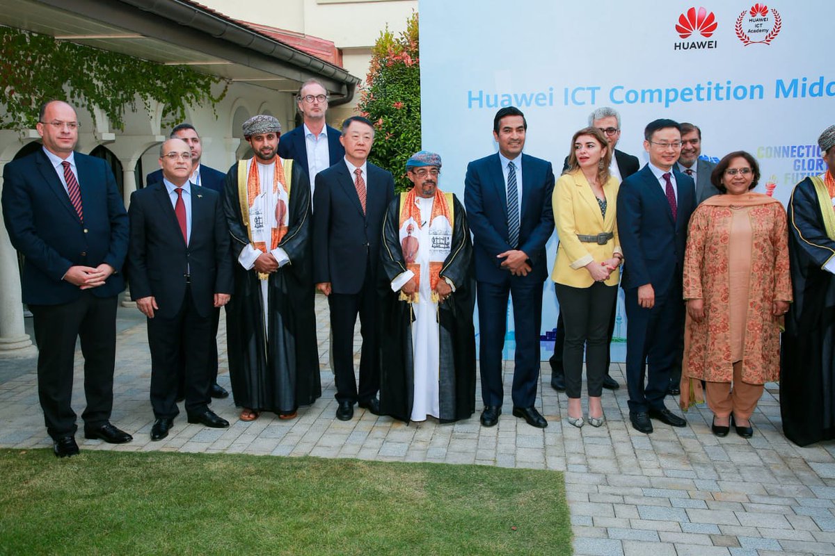 فريقا السلطنة في #ICTCompetition19 الذي تنظمه <a href="/Huawei_ME/">Huawei Middle East</a> ؛ يفوزان بالمراكز الأولى على مستوى الأداء. لقد وصلوا إلى نهائيات المسابقة من بين 1358 متسابقا في السلطنة، و21 ألف متسابق في الشرق الأوسط، وقد نافسوا باجتهاد.
بارك الله فيهم.
هم بحق مفخرة للوطن.
أهنئهم، وأرجو لهم التوفيق..