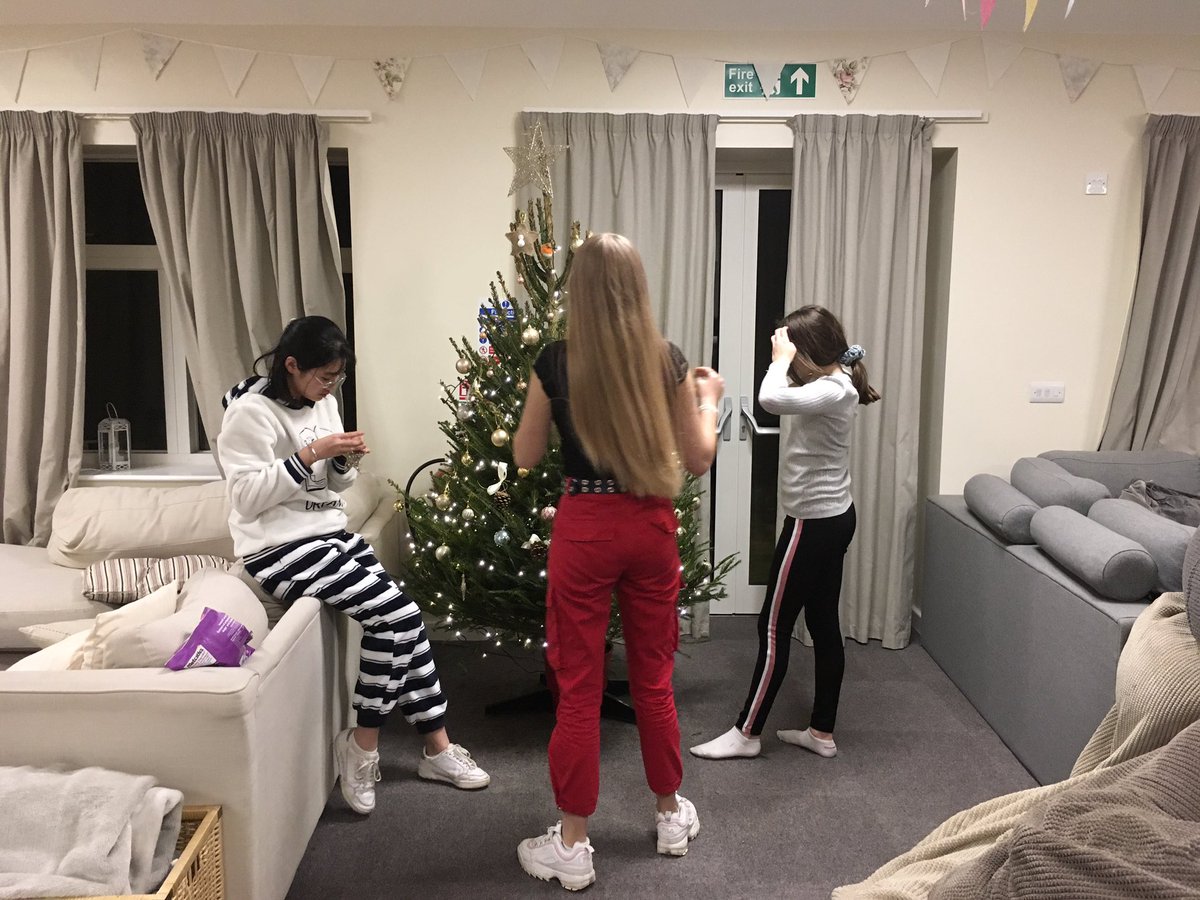 Getting in the festive mood!! #loveboarding