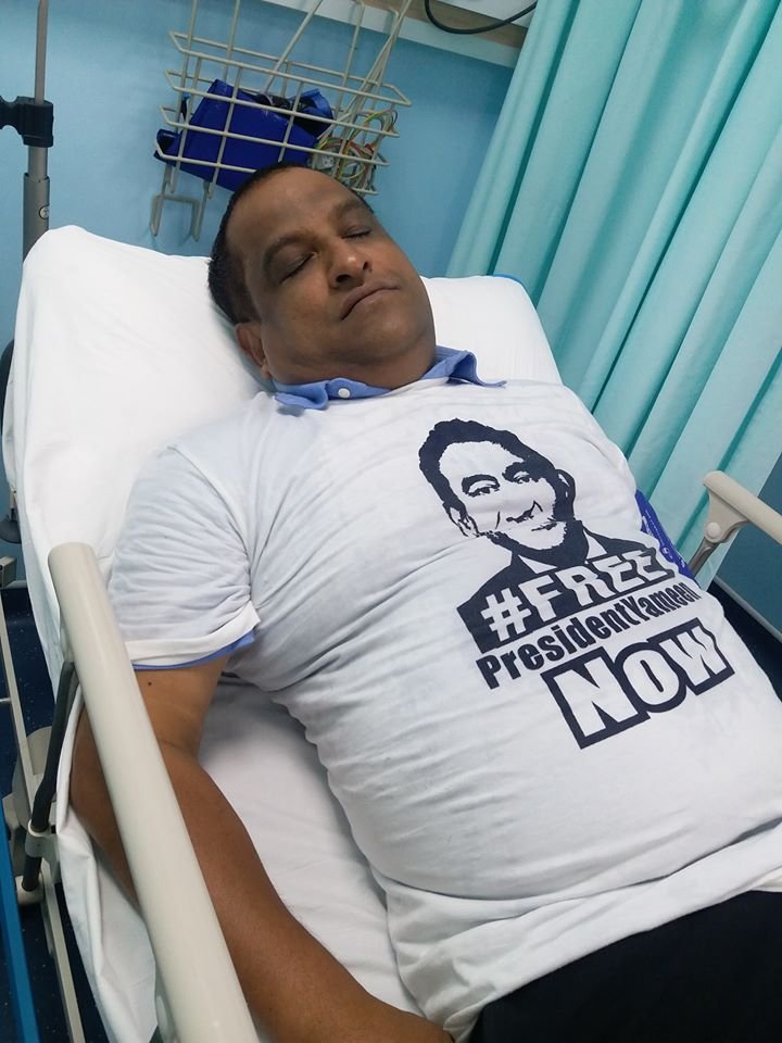 Aliixxath's tweet photo. Muzaaharaa kuranikoh fuluhun dhin rocket hamalaa eh ga chis chis vefaivaa beyfulheh https://t.co/5ot1X3FeyI