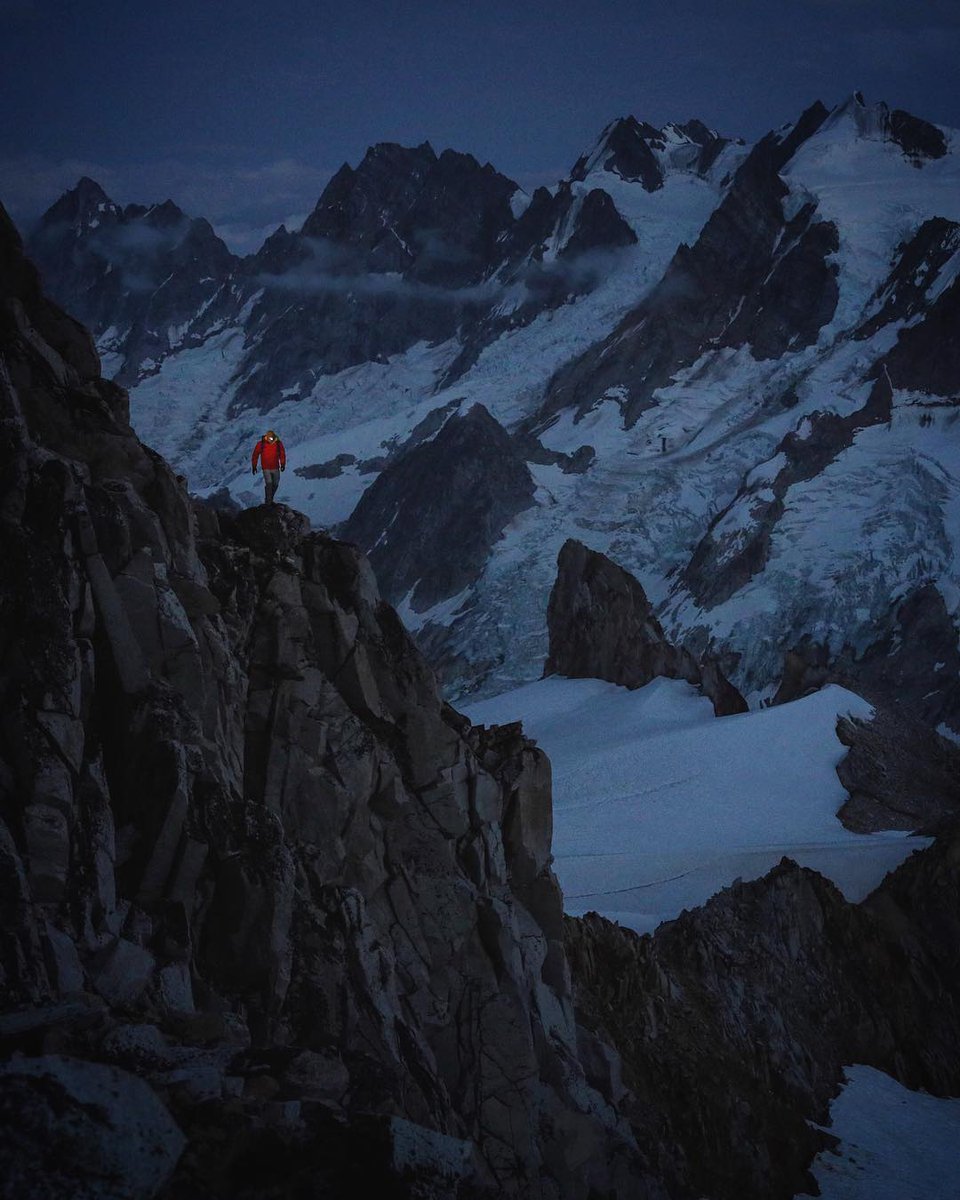 jimkchin's tweet photo. Rule #1 for a big day in the mountains: Plan and prepare so you don’t get caught out after dark. Rule #2: Always pack your headlamp. https://t.co/cdQnuGsNJX
