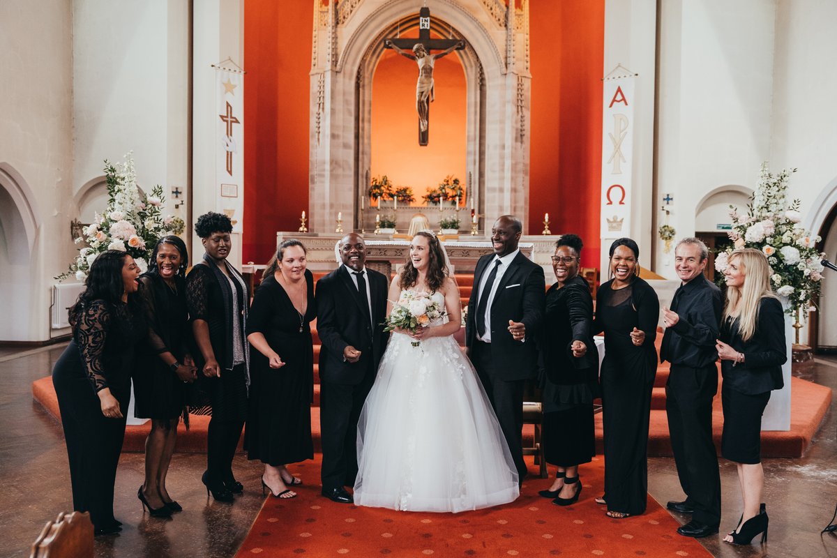 abranchofholly's tweet photo. Tom and I are celebrating our 6-month wedding anniversary today and we would like to dedicate it to the #bpositivechoir (Northern Chapter) featuring #LurineCato, lead &amp; directed by #zeetaylor #asingersmentor. Thank you for making our ceremony so incredibly magical and special 💚 https://t.co/FFhpPNw3WF