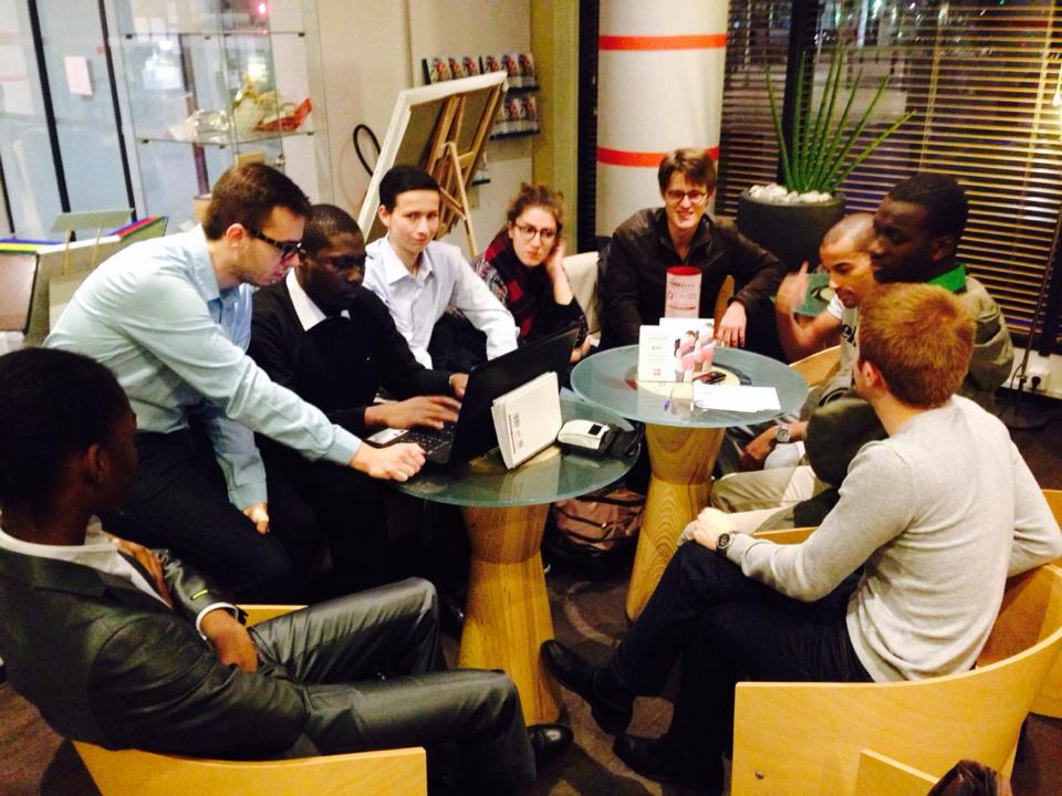 Il y a maintenant 7 ans, j’intégrai le Conseil Régional des Jeunes d’Île de France. 
Merci à celle qui au même moment était conseillère régionale de m’avoir fait part de cette opportunité.
L’opportunité, d’exercer, à 17 ans, un rôle de représentant des jeunes au niveau régional.