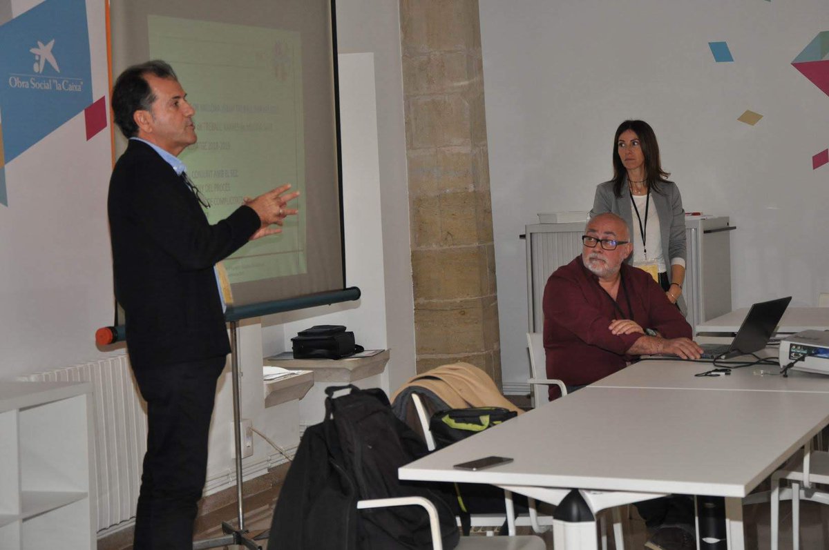 mex_mataro's tweet photo. MEX - Mataró Educa en Xarxa present al 8è Congrés de l'Associació d'Inspectors d'Educació de Catalunya (AIEC) celebrat a Manresa. #congresAIEC https://t.co/btZhvXRsQK