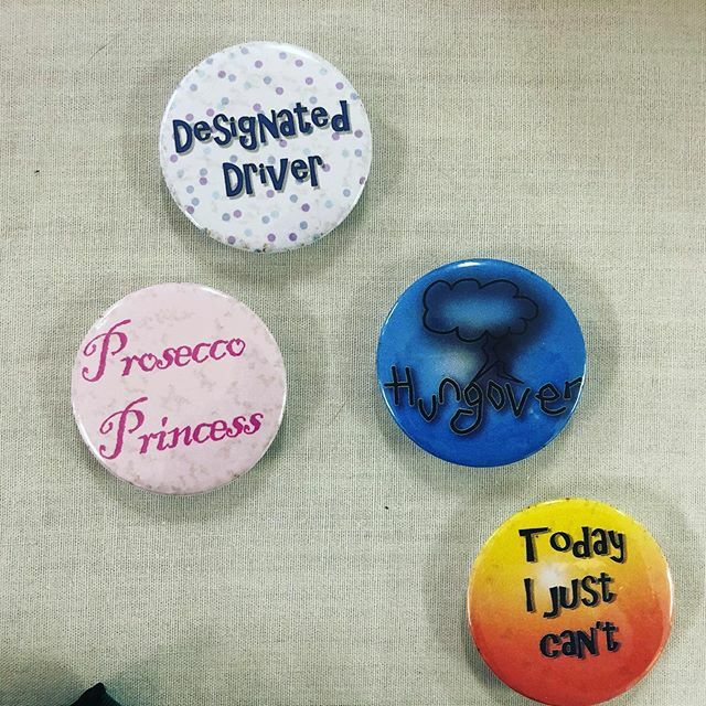 TheDippyFairy's tweet photo. How’s everyone’s Sunday going??? Here’s a shout out to all the #designateddrivers out there taking #proseccoprincesses who are now #hungover. Does anyone else have those days where you feel like #todayijustcant ? There is a badge for every occasion from… https://t.co/6ACIjoI7t6 https://t.co/DFjnwyZ8hY