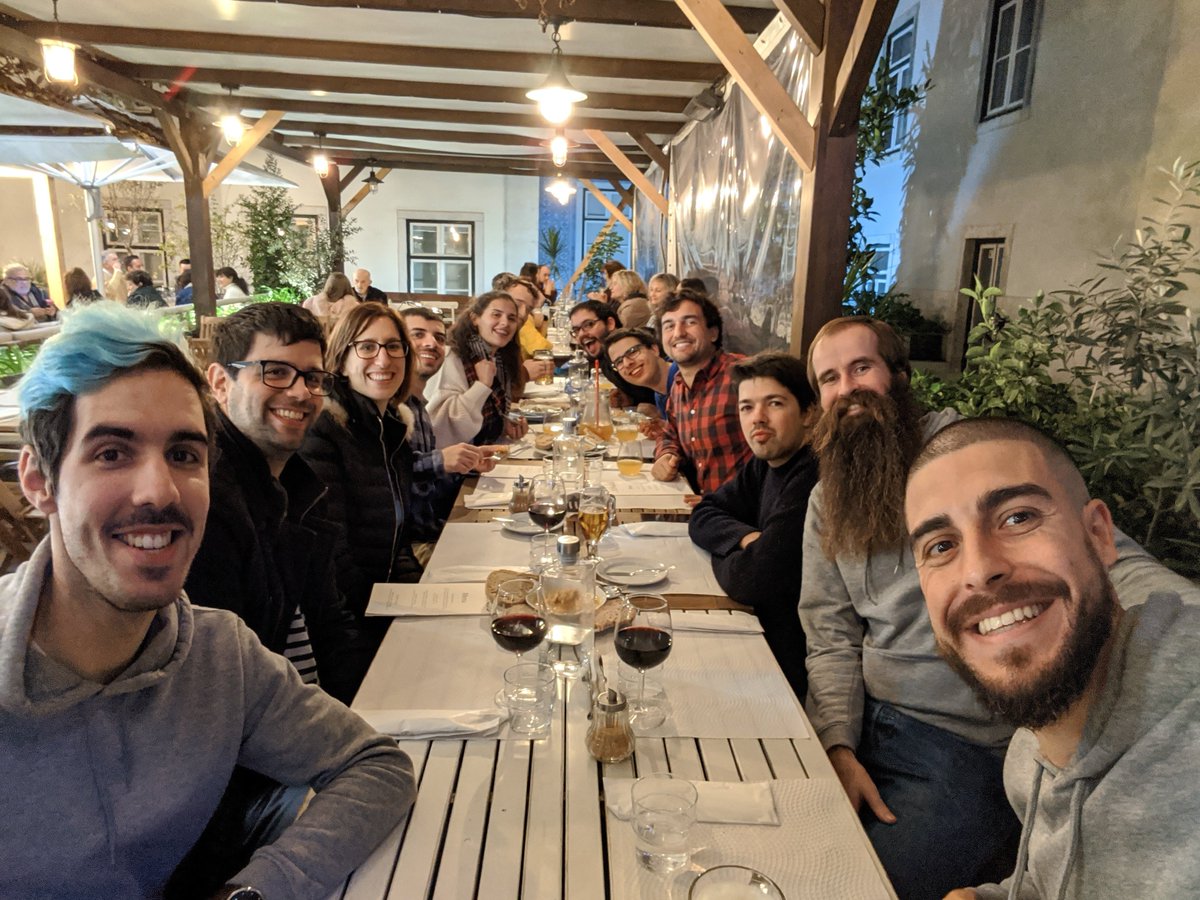And yesterday ended with a great dinner with some atendees and speakers! Thanks everyone for the amazing support 💪 see you at the next #BarcampLx! 😀
