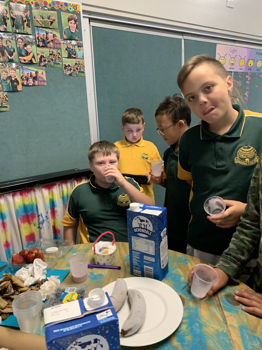 Breakfast smoothies for student wellbeing week. #ThisIsBlairmount @BlairmountPS <a href="/KerryMattar/">Kerry Mattar</a> <a href="/TrudyWi12679433/">Trudy Wilson</a>