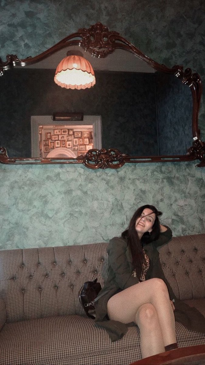 Tw: <a href="/mervvvvve/">Merve</a> ig: mervvvvve 📍: İzmir