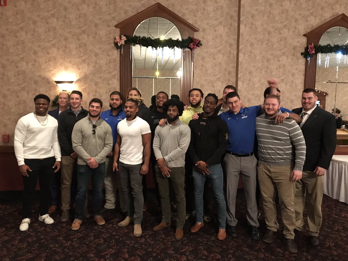 Alnutt41's tweet photo. So excited for this group of @UBFootball seniors who will have another opportunity to suit it up at the @TheBahamasBowl!! Well deserved Bowl game for this outstanding group of men! #LetsGetOneMore 🤘🏾#GoBulls https://t.co/JJBM0XMwyJ