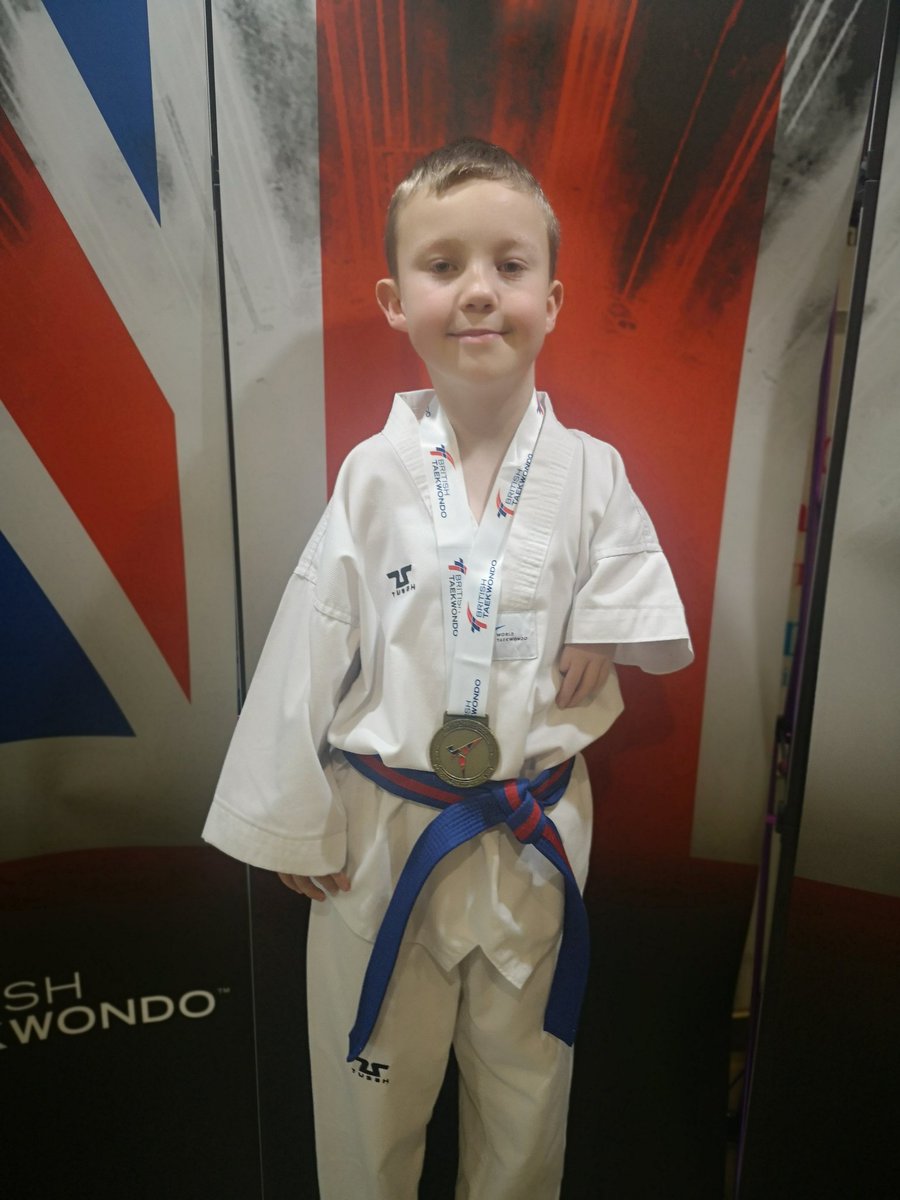 GOLD!!! 🥇
BRITISH NATIONAL CHAMPION P40 2019 🥋
#ParaTaekwondo #AbilityNotDisability #ParaAthlete #BritishTaekwondo #BritTaekwondo #PoomsaeNationals2019