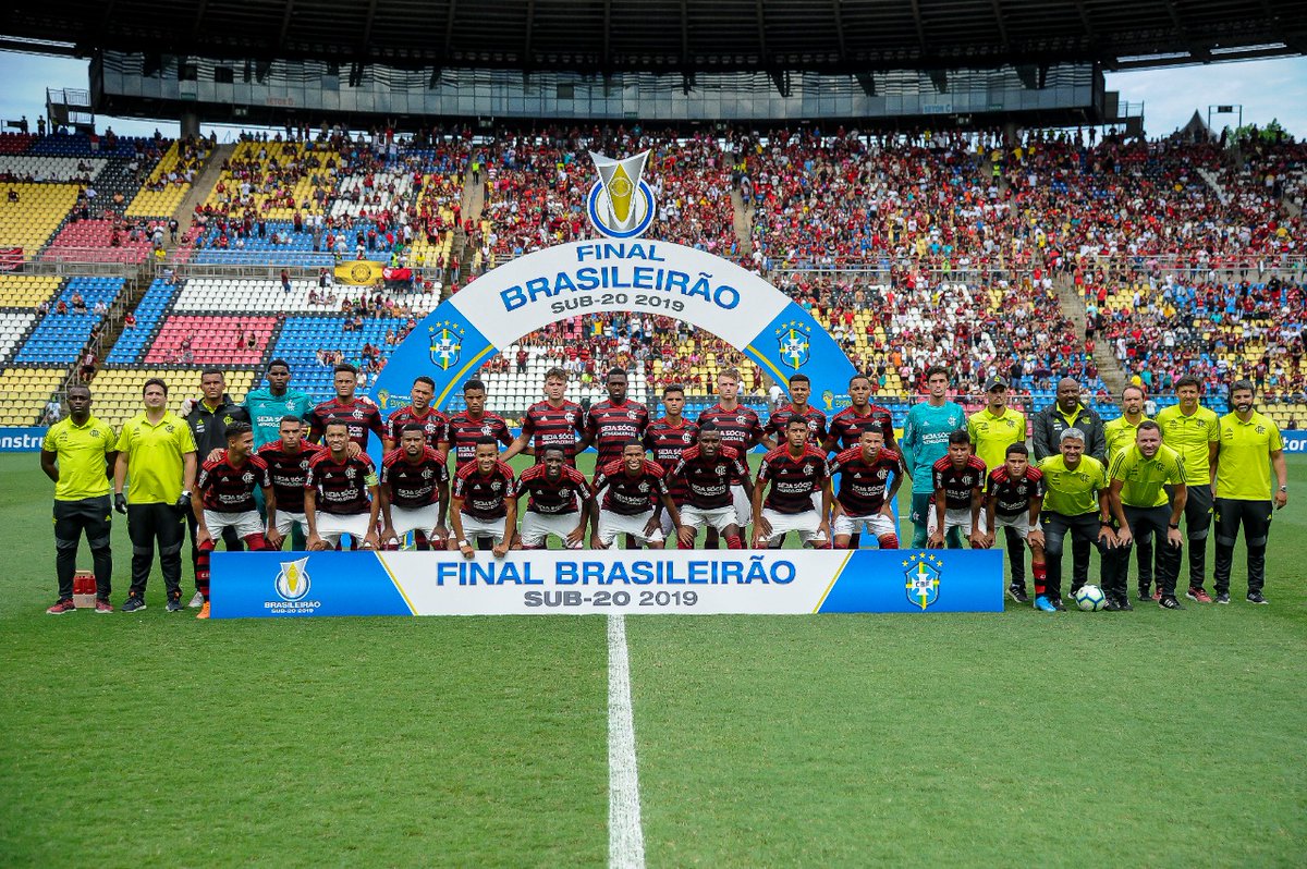 CHC_Oficial's tweet photo. Eu juro que estou tentando ser humilde, mas meu time não deixa. 

FLAMENGO CAMPEÃO BRASILEIRO SUB-20 2019

#flamengo #ateofim #pelacopa #lima2019🇦🇹 #libertadores2029 #bicampeao #embuscadomundo #partiudoha🇧🇭 #heptacampeão🇧🇷 #JogamosJuntos #VencemosJuntos #EsseÉONossoLugar https://t.co/hHS2tWah0K