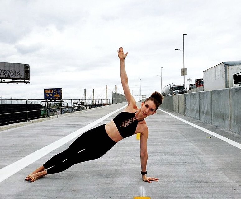urbanathletica's tweet photo. New Month. New Plank #HelloDecember Happy #SidePlankSunday #FitFam Our December first #sideplank athlete is hannah_fit_nyc “If you're trying to achieve, there will be roadblocks. I've had them; everybody has had them. But obstacles don't have to… https://t.co/hDEhxVnMrp… https://t.co/xzuXjPZUc9