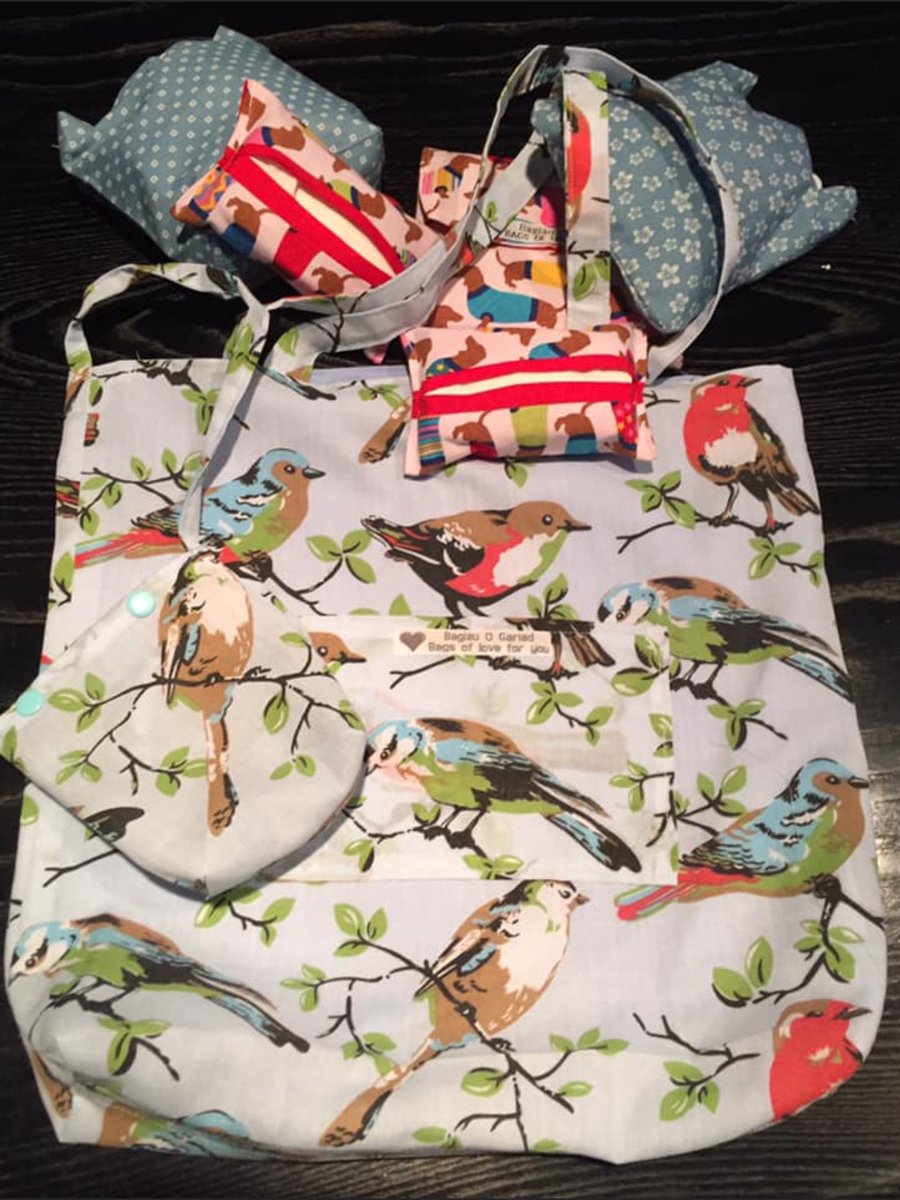 BGariad's tweet photo. @TheoPaphitis #sbs 
Stockings for filling, gift bags for gifting, foldaway bags for keeping in your bag, totes, all sorts of goodies being put together on my dining room table 
#plasticfree #ecofriendly #microbusiness https://t.co/x2Fo1Qauig