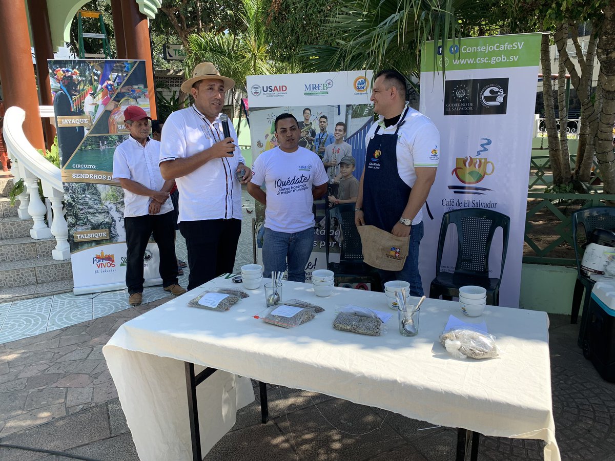X Festival del Café en Talnique y en el Lanzamiento de la campaña Quédate! Juntos Hacemos un Mejor Municipio.#Quedate <a href="/Educo_ONG/">Educo</a> <a href="/ErickCon1974/">Erick Contreras</a> @Erick_Rivera80 <a href="/USAIDES/">USAID/El Salvador</a> <a href="/AliciaAvila67/">Alicia Avila</a>