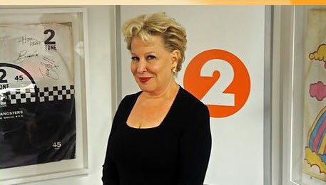 A very happy birthday to Bette Midler born this day in 1945 amazingly. 