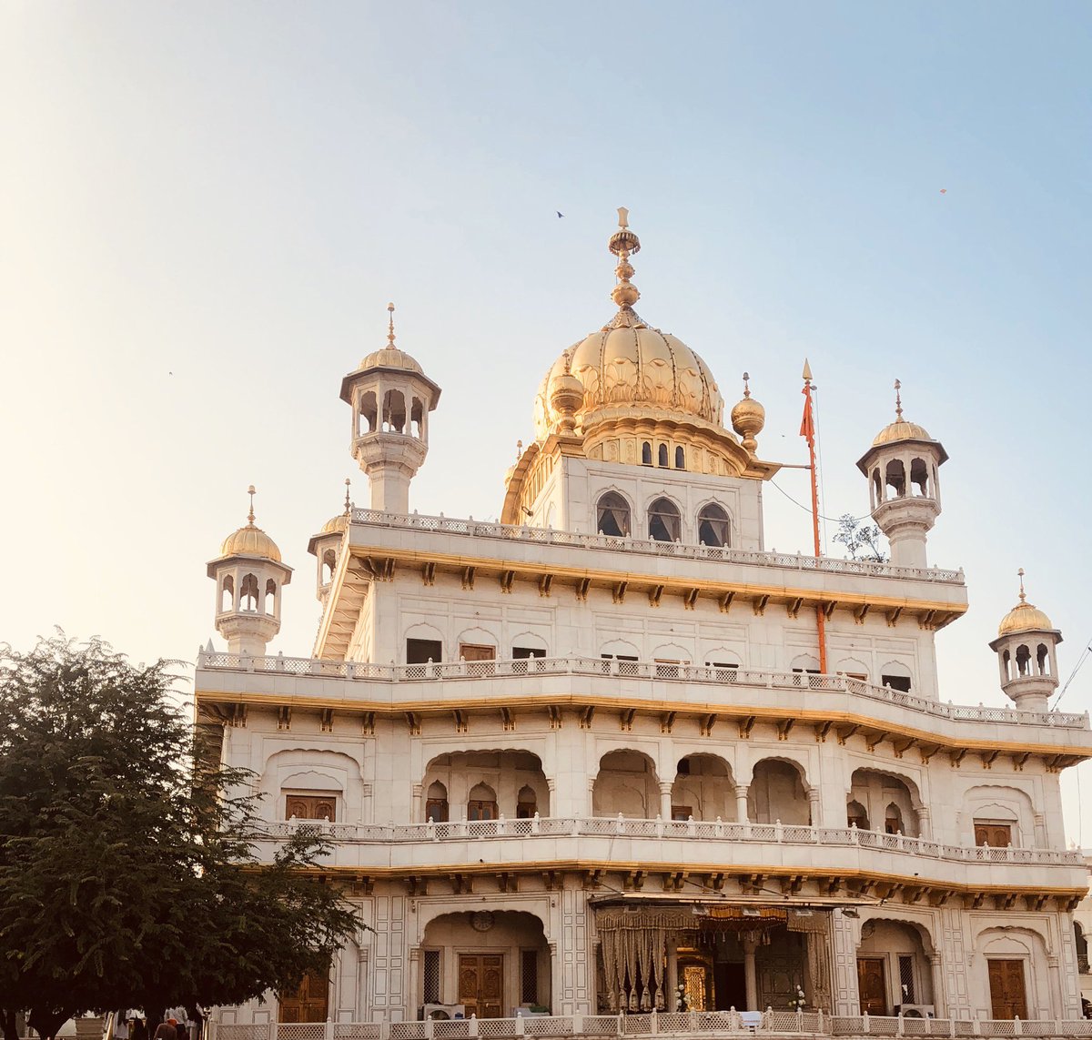 DubzM2206's tweet photo. Spending the π¦πͺ National Day cleansing the mind, body and soul with some spiritual vibes in preparation for a new decade! #nearly2020 #goldentemple #Amritsar #india https://t.co/jIbNmU9Cuw
