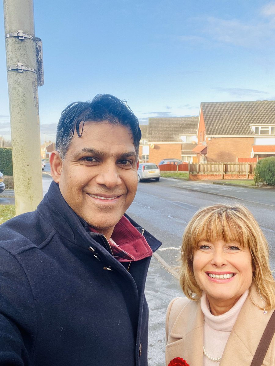Back home in the warmth after a long day campaigning with our brilliant #LabourFamily across #DudleyNorth #WestBromwichEast and #BirminghamHodgeHill for our fantastic candidates @melanie_dudley @LiamByrneMP @ibrahim_Dogus @SimonFoster4PCC #RealChange #JC4PM #VoteLabour 

This 👇🏽