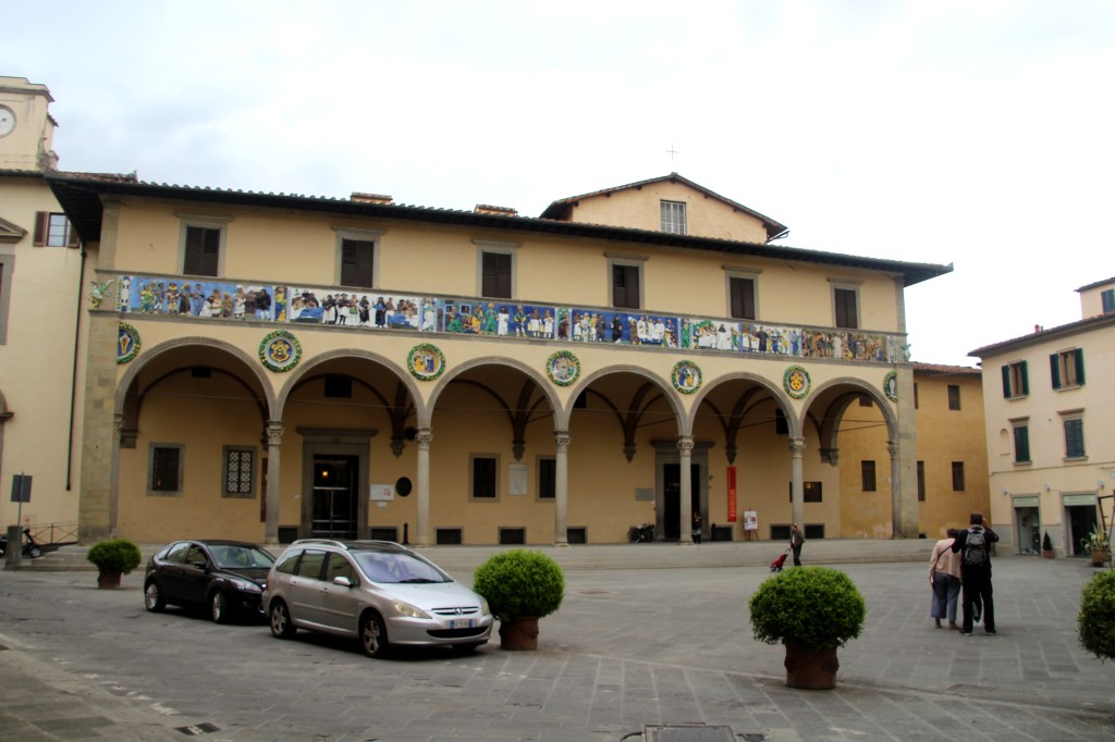 ViaggiareAndrea's tweet photo. A quick tour around #Pistoia #Tuscny #Italy. #travelblog #travelphotography https://t.co/LrJIFCTF3k https://t.co/FbUdushVVY