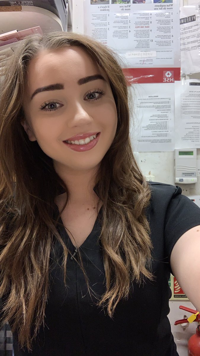 TpsCroydon's tweet photo. Happy 21st birthday to our lovely team leader  @_caitlinwalsh1 ❤️ https://t.co/wPTOul3UIK