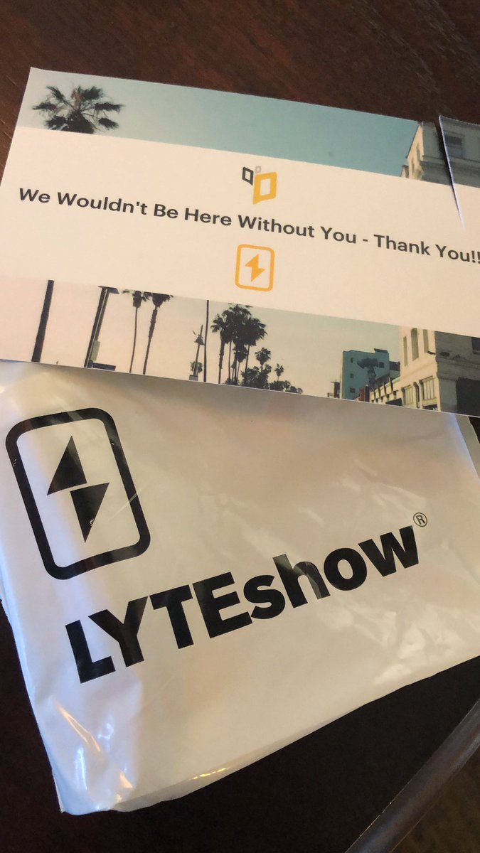 CharlotteGelet1's tweet photo. I’m touched that this small business went to such efforts to thank customers. Thank you #lyteshow for the gift. This has been my secret weapon to several singles matches. I credit my win yesterday to this little quick hydration help. #SmallBizSat https://t.co/z1LlLVWyvN