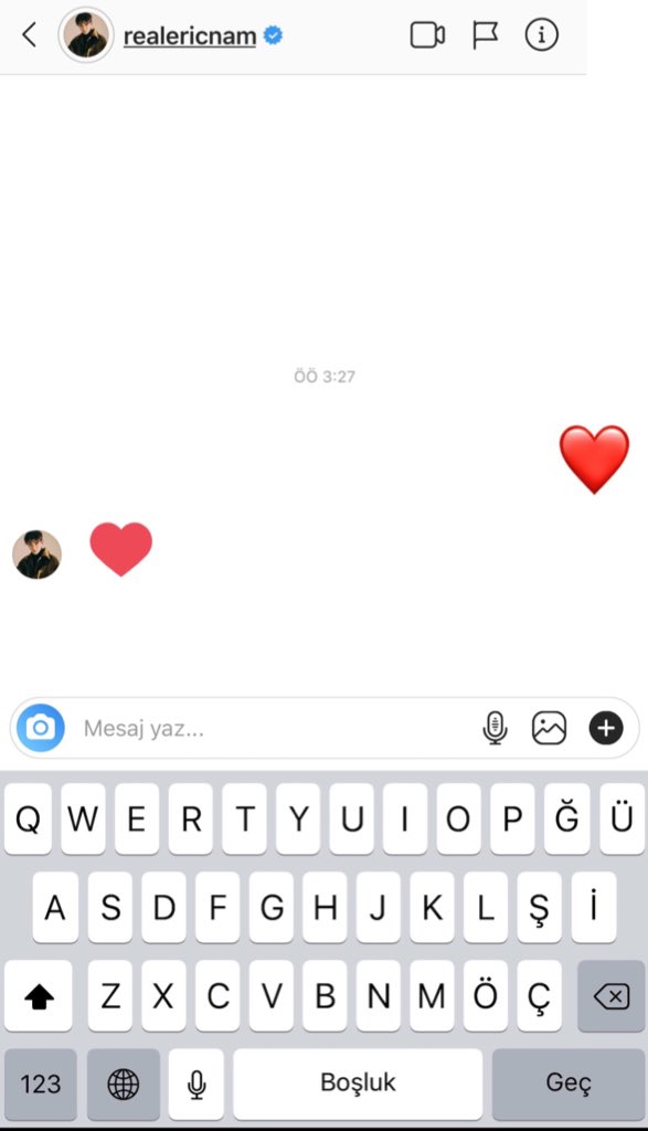 Dünyanın en mutlu insanı olduğumu yaymaya çalışıyorumdur 🙈