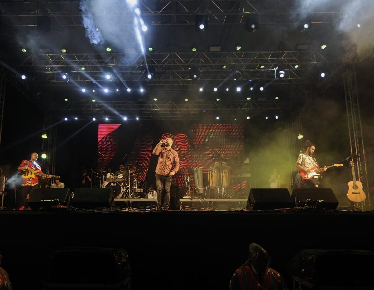 NeoQuimicaArena's tweet photo. Ontem, a #CasaDoPovo foi palco do #ArenaMix!
No complexo do estádio alvinegro, o evento recebeu vários shows de artistas nacionais durante o sábado.
#VaiCorinthians https://t.co/UZkxFvSv5c