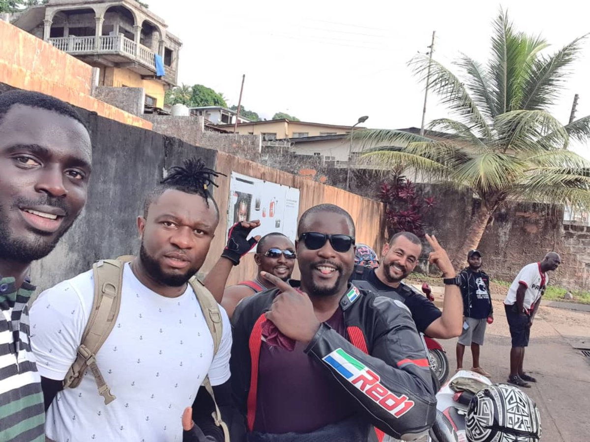 SierraLeone1st's tweet photo. Great company
Good food
An amazing sunset.
#PerfectSunday
#FoodFest2019
#SLBikers
@Red1Rider_
#LoveSalone https://t.co/AgPTUq2IjM