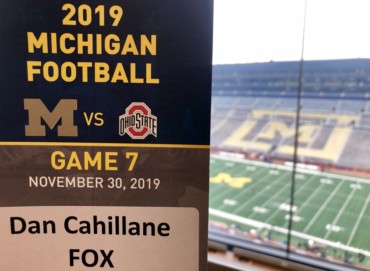 DanInTheStudio's tweet photo. Another #FootballWeekInMichigan is in the books. 

#FWIM https://t.co/zzV7dtsuGf