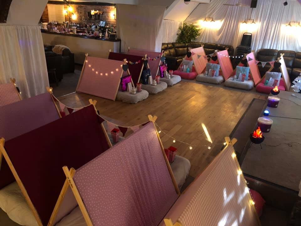 SleepunderW's tweet photo. So, how many tents can you have? Well, if you have access to a room in a club (like Pearl and Georgia did yesterday) then the answer to that is 12! We know Pearl and Georgia (as well as their 10 friends) had a fabulous time!

Warwickshire@SleepUnder.co.uk
https://t.co/j7Ju7A7V4W https://t.co/jvvjP2ql7I