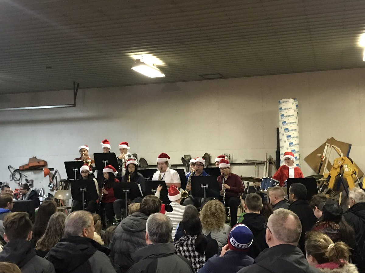 MaroaForsythHS's tweet image. @MTFBands and @mfhsmusical had to move inside tonight to perform, but it was still a successful tree lighting for @ForsythIL. Great seeing students from the GS, @MaroaForsythMS, and @MaroaForsythHS all perform. #mtfproud.