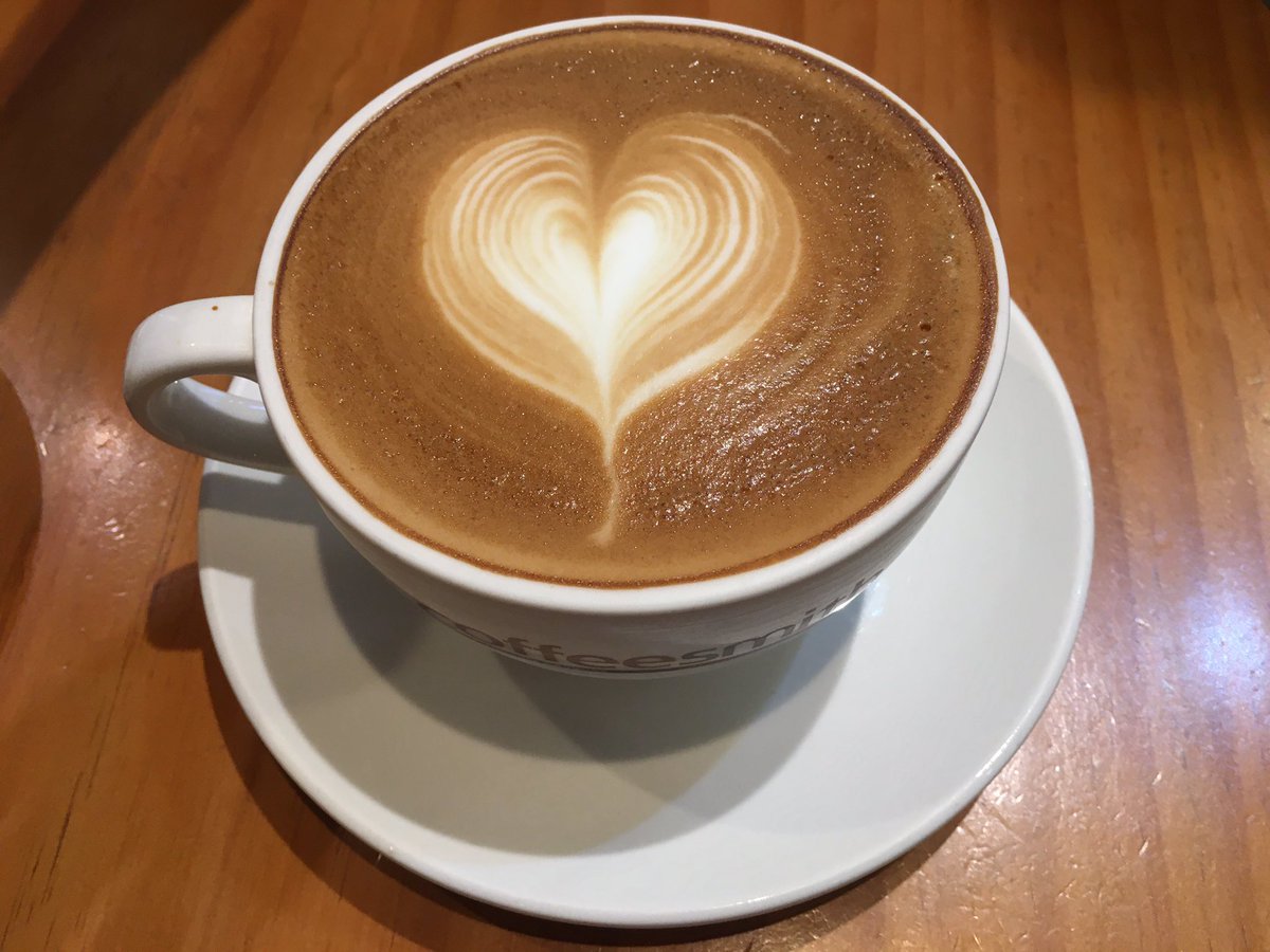 my morning flat whita @ coffeesmith