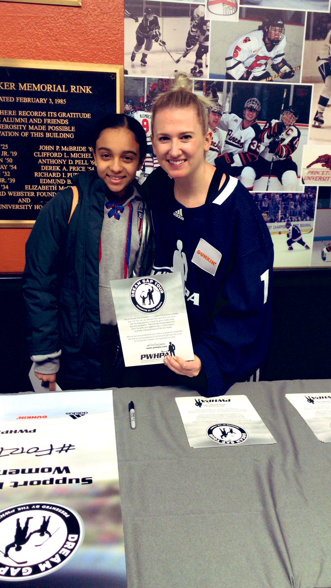 _thedailysass's tweet photo. A future professional goalie came out to watch @PWHPA v. @PWIH tonight.  We’re hoping to pave the way for girls like her. #ForTheGame #womenshockey #HockeyTwitter #girlshockey #njcolonials #whatitsallabout #staysassy https://t.co/DQ4Eq8BbYl