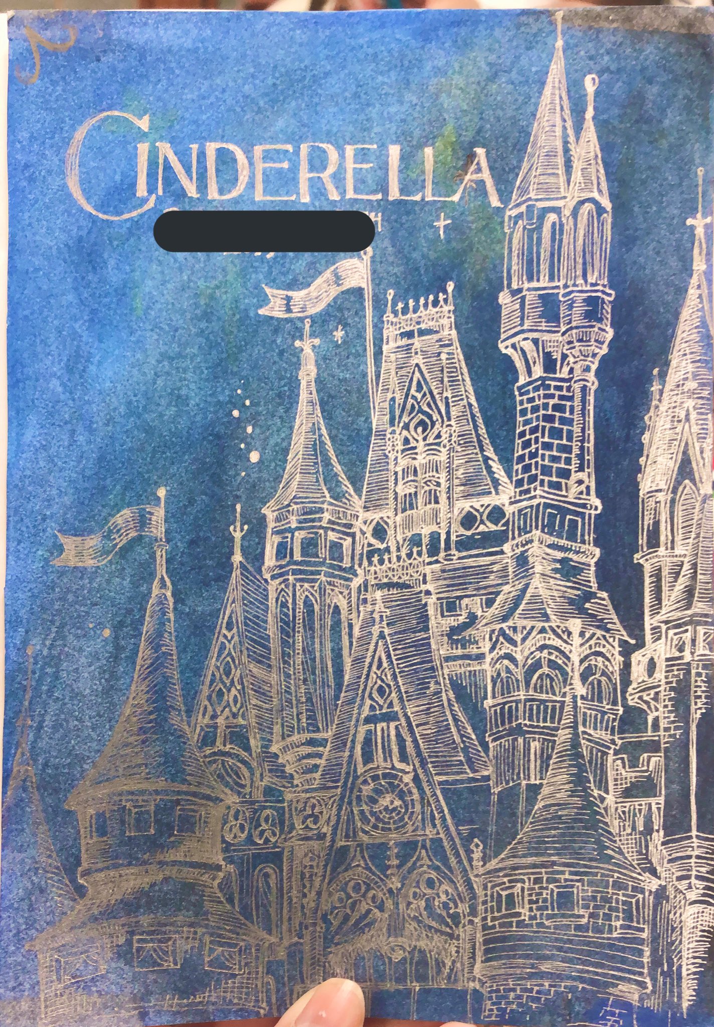 御仁義師 おにぎし 友人が結婚するのでお祝いに 絵本作った ディズニープリンセスが好きなのでシンデレラ 全部一発描き シンデレラ城イラスト ペン画 線画 イラスト 絵本作ってみた あの背表紙をこれにつけます T Co Haxyb63etv