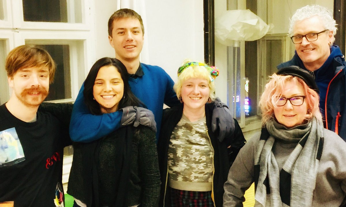 WeAreTheLoopUK's tweet photo. Some of the Loop senior team who attended the annual @stadt_nach_acht conference in Berlin this year - Loop presentations, debates, meetings, eating, dancing & erotic review 👙👖🎩 #keepyourhaton #harmreduction #MAST #drugchecking https://t.co/gvpJ0ePFvv