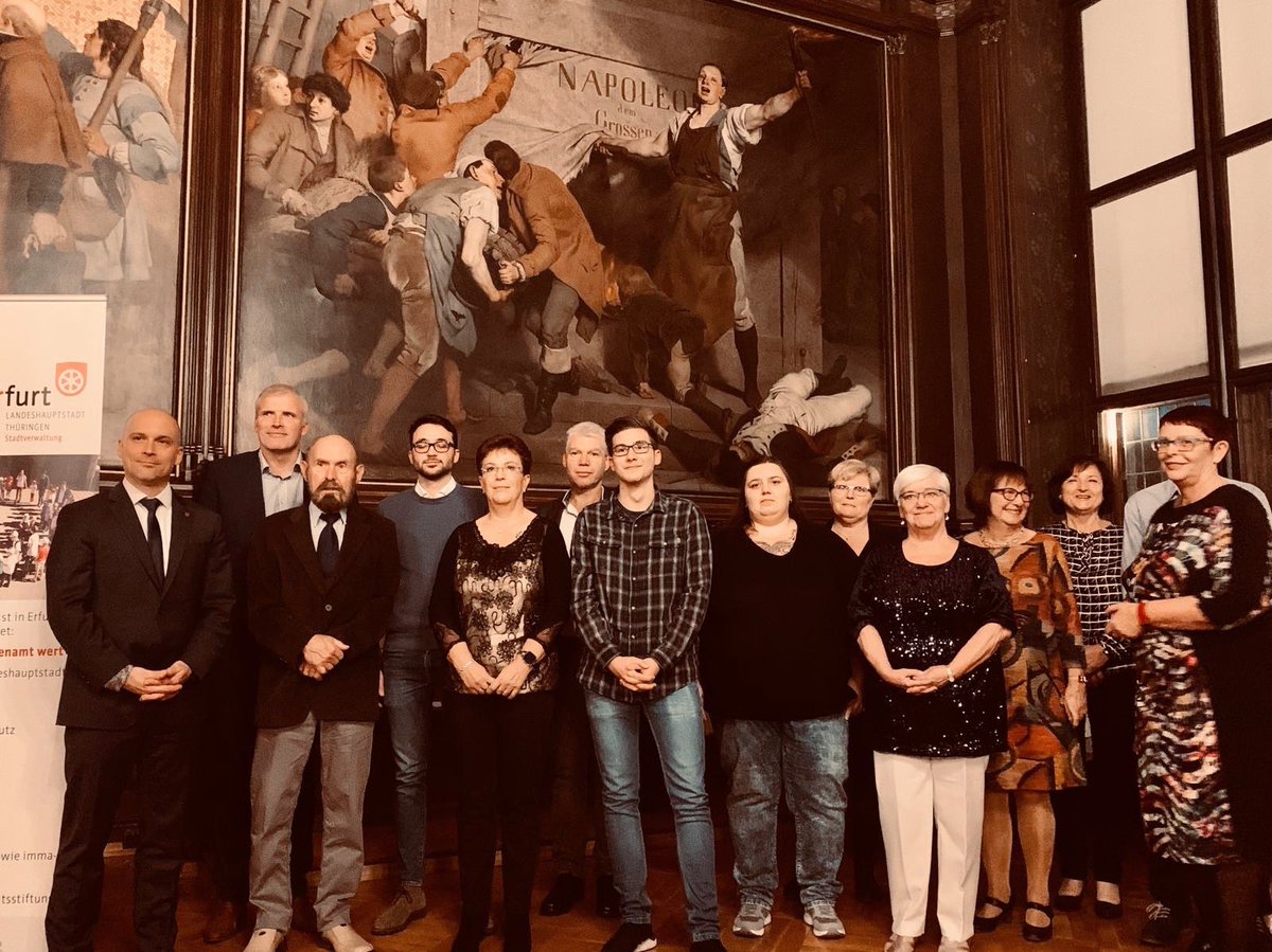 basementev's tweet photo. Und eine der Erfurter Ehrenamtsnadeln geht an... Tassilo Scalera (4.v.l.), langjähriges Mitglied und ehem. Vorsitzender von #basementev. Wir gratulieren ihm und allen anderen Gewinner:innen &amp; freuen uns über die Wertschätzung, die das #Ehrenamt erfährt. #erfurt #thueringen https://t.co/VlDtkaI7ex