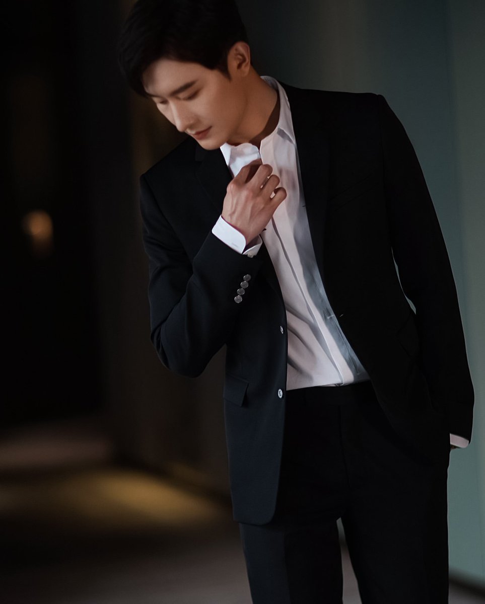 D86ZKING's tweet photo. ㅤㅤㅤ⠀⠀ㅤㅤ   ⠀         
⠀⠀⠀❛  𝐒𝐓𝐀𝐑 ١ starry night.
⠀⠀    #NetflixAwards2019 https://t.co/r92Xkjl4ft
