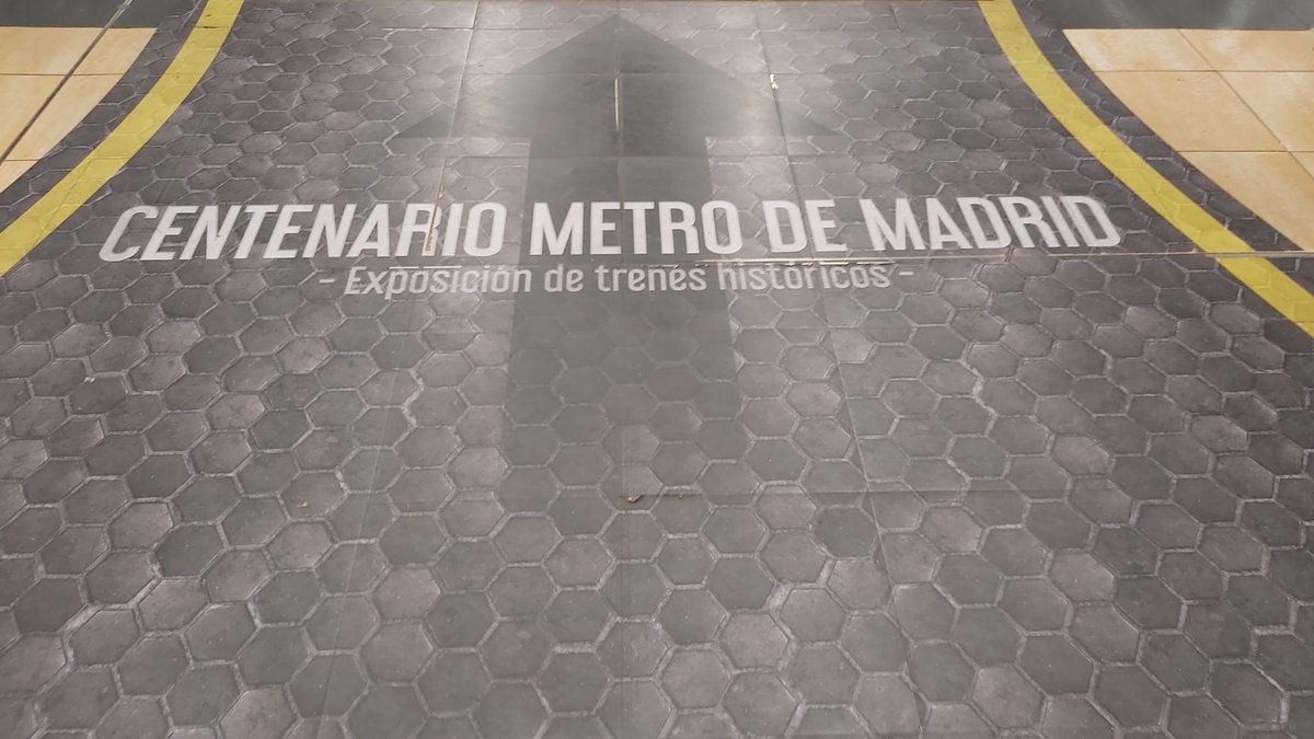 andana_central's tweet photo. Esta semana hemos estado de visita en la exposición del Centenario de @metro_madrid 
Felicidades por los 100 años de historia. https://t.co/MVmxGbAG76