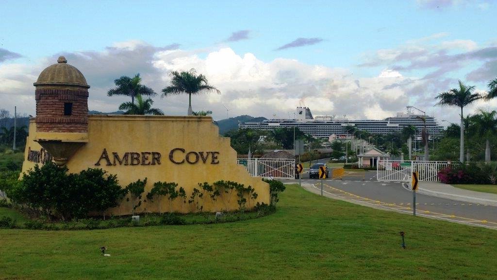 Hoy en Amber Cove, Maimon, Puerto Plata, KONINGSDAM de Holland America Line