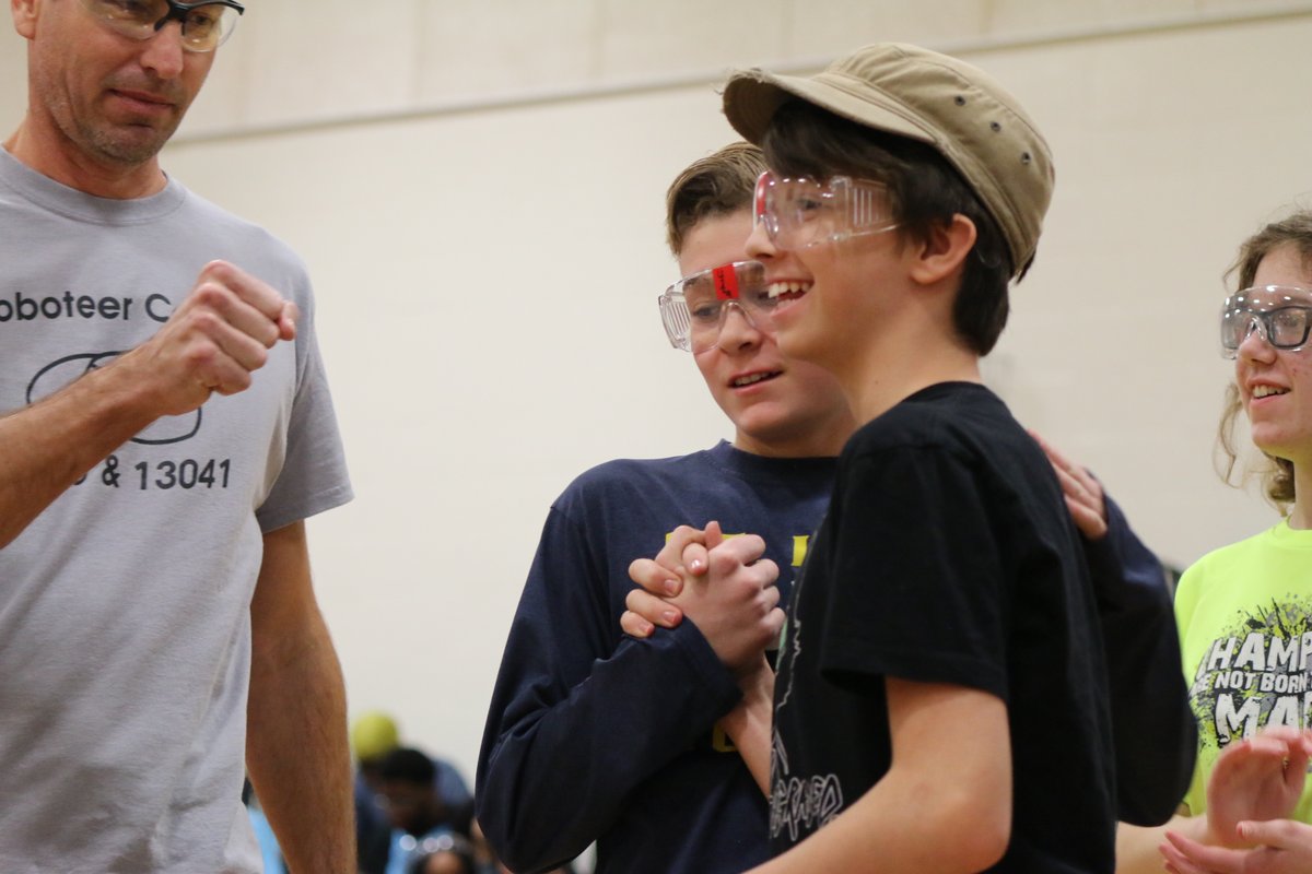 Great first meet at Orchard Farm on 11/23.  Robot performed well. Cadets did great.