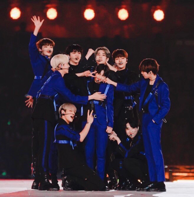 iz_sakuyuji's tweet photo. IZ*ONE垢ですみません…
mamaの投票がもう2日程です
お願いがあります。新人賞の部門、X1に投票していただけないでしょうか……
IZ*ONEが獲ったようにX1にも新人���を
今IZ*ONEとX1同じ状況だからこそ応援としてプレゼントしたいです…
是非お願いします！
#MAMAVOTE #x1 
(X1垢でもIZ*ONE呼びかけます) https://t.co/bQT9MldzXY
