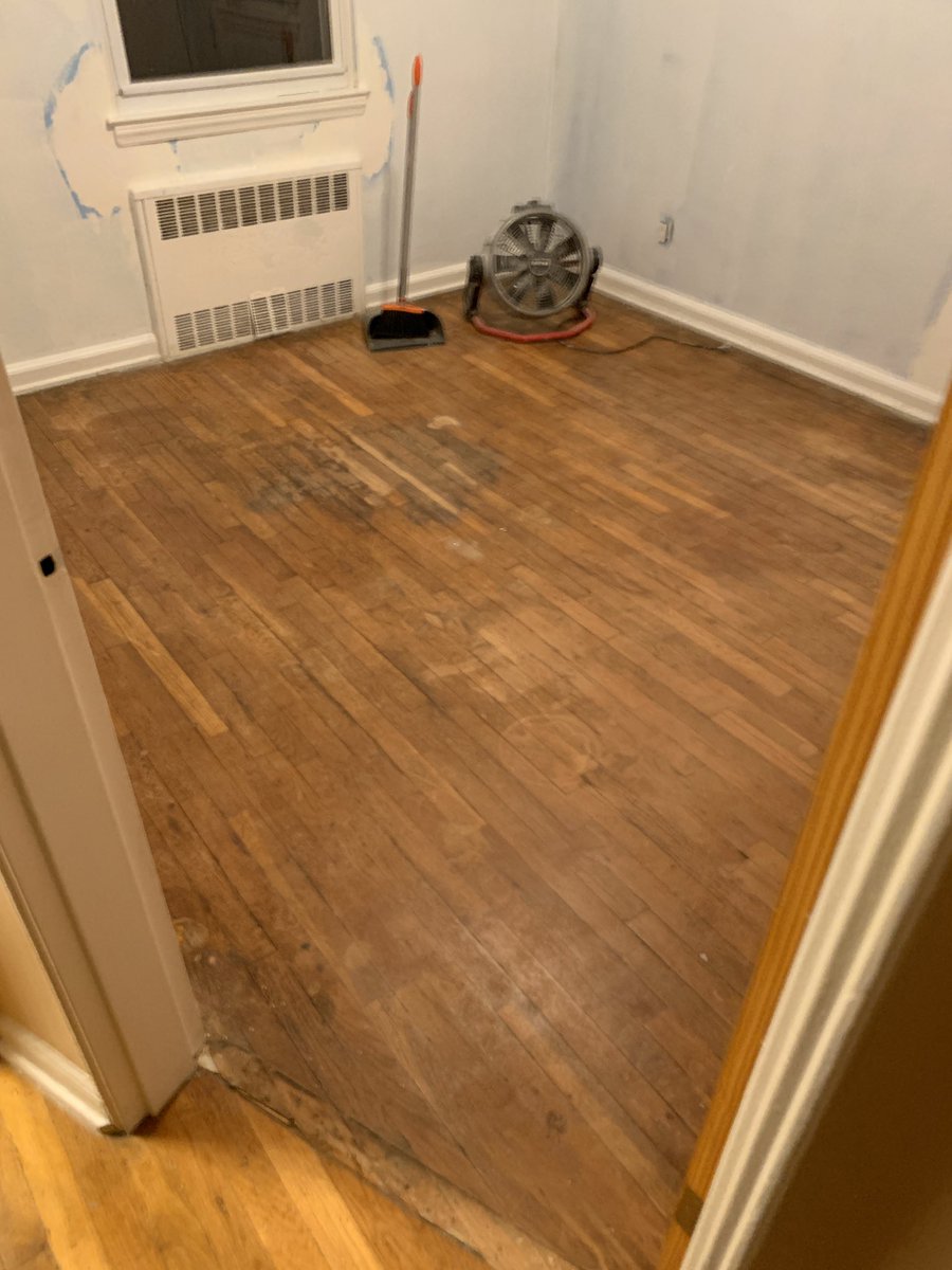 theguycornernyc's tweet image. No rest for the weary and always a project available when you own a house. #MyPrincessesRoom #WorkInProgresss #DIY #HomeImprovement #BoysRoomTurnedGirlsRoom #HomeProject